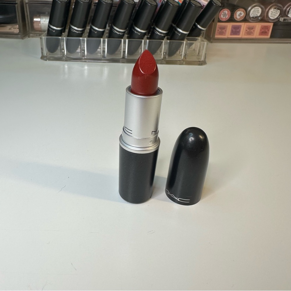 New MAC Cosmetics Red Lipstick in Rocker 647 Matte